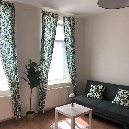 L&r Apartment