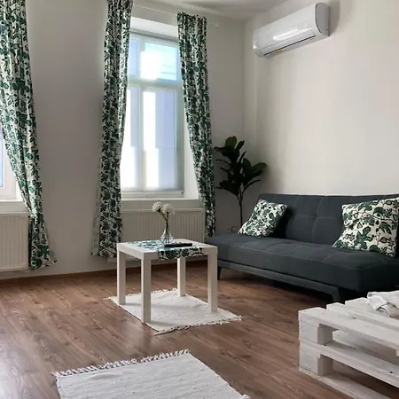 Apartament L&r *